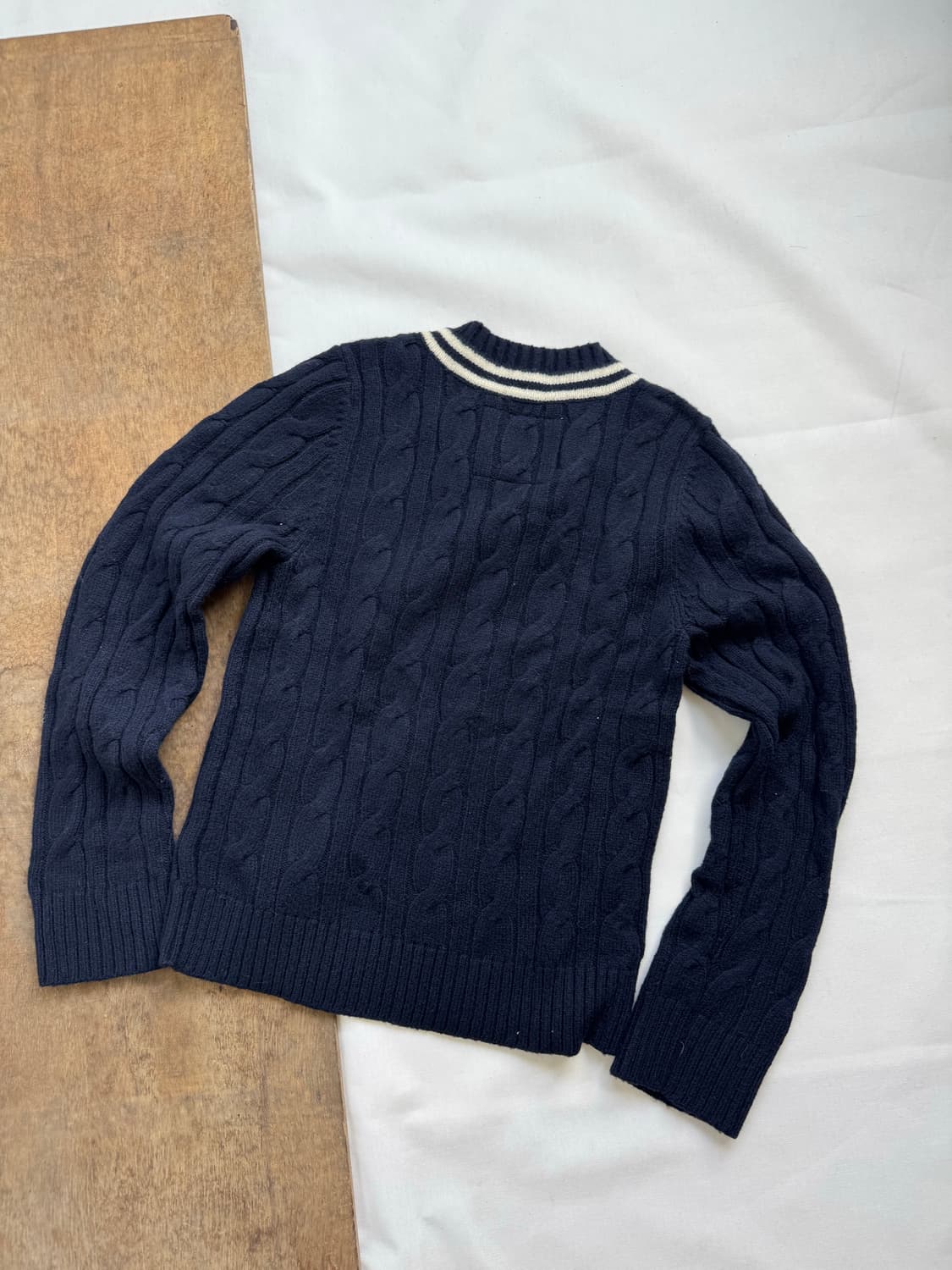 abercromdie 아베크롬비 브이넥 니트 상품이미지4