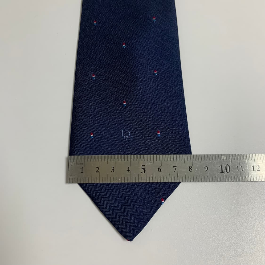 크리스찬 디올 명품넥타이 혼방 네이비 결혼식룩 A+등급 8cm 상품이미지9