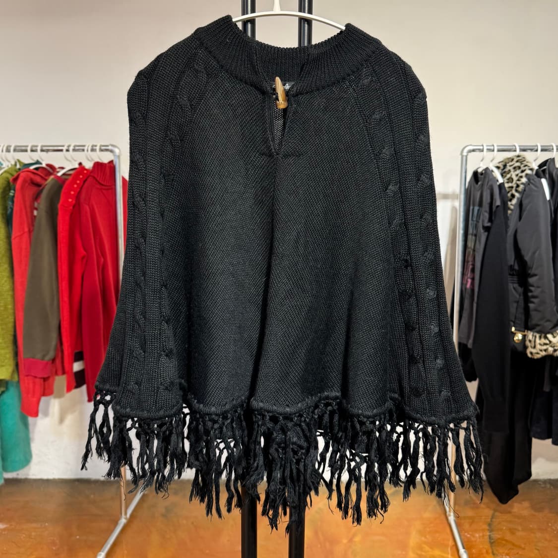 빈티지 블랙 니트 폰초 (Poncho) 상품이미지6