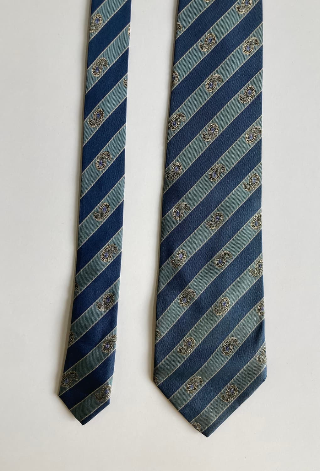 입생로랑 넥타이 상품이미지1