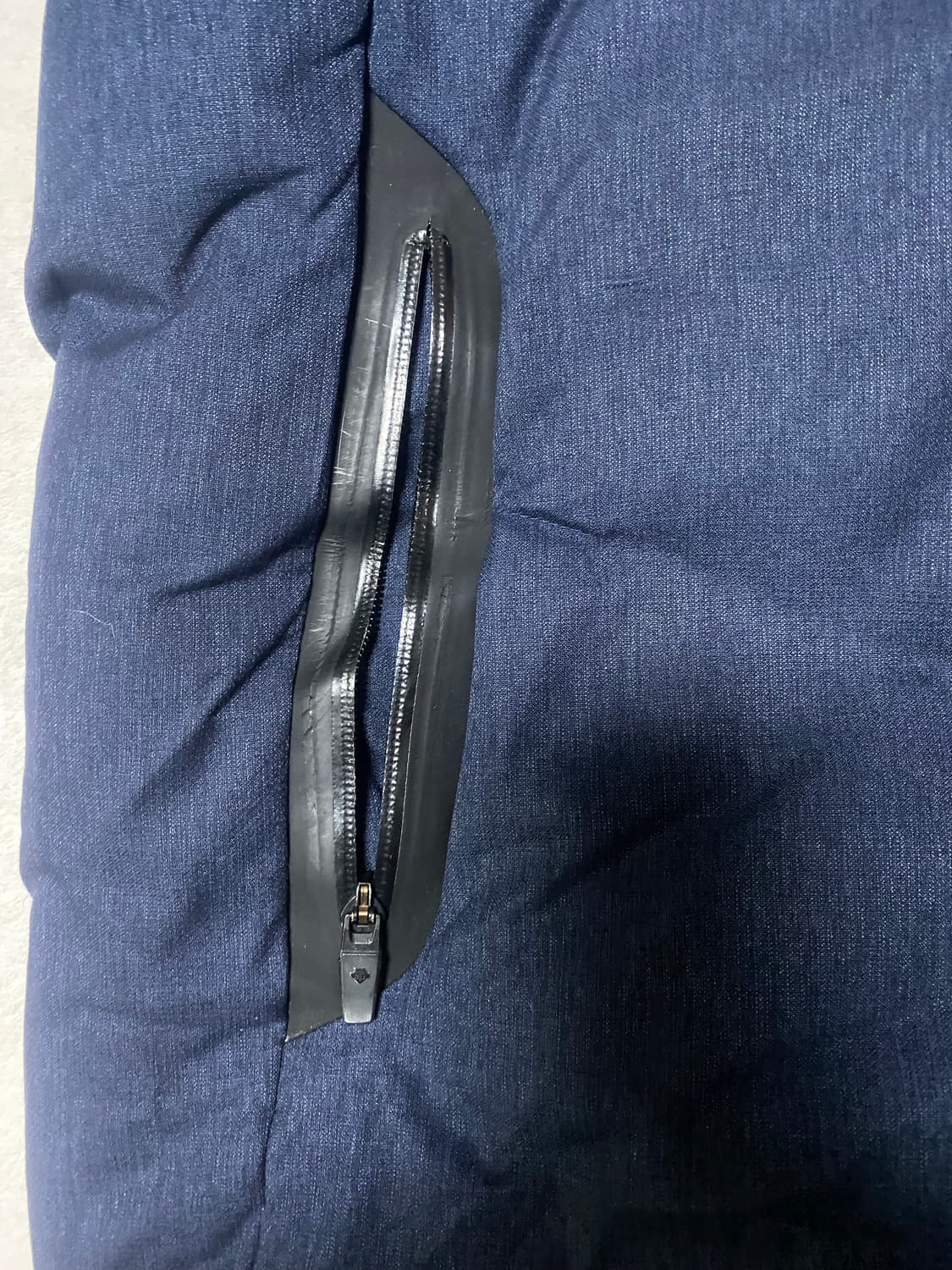 데상트 스위스 아우디 패딩 상품이미지4