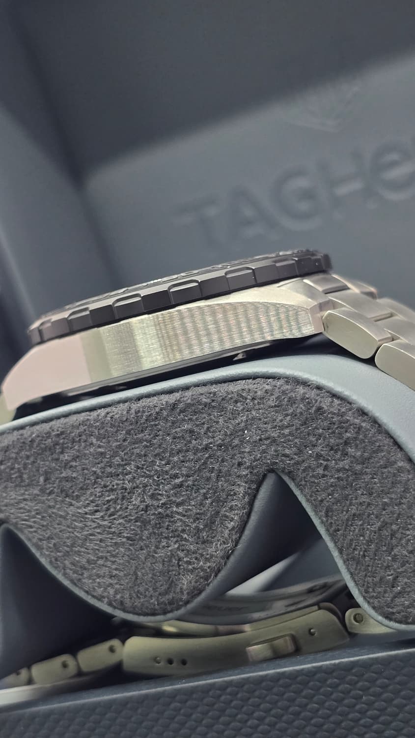 태그호이어 포뮬러1 크로노 블랙 24년 7월 쿼츠 시계 상품이미지4