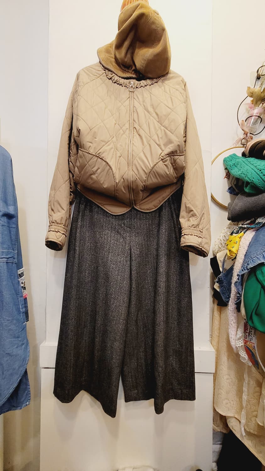 안지크 캐시미어 충전 경량패딩 .벨라디터치 와이드팬츠 상품이미지1