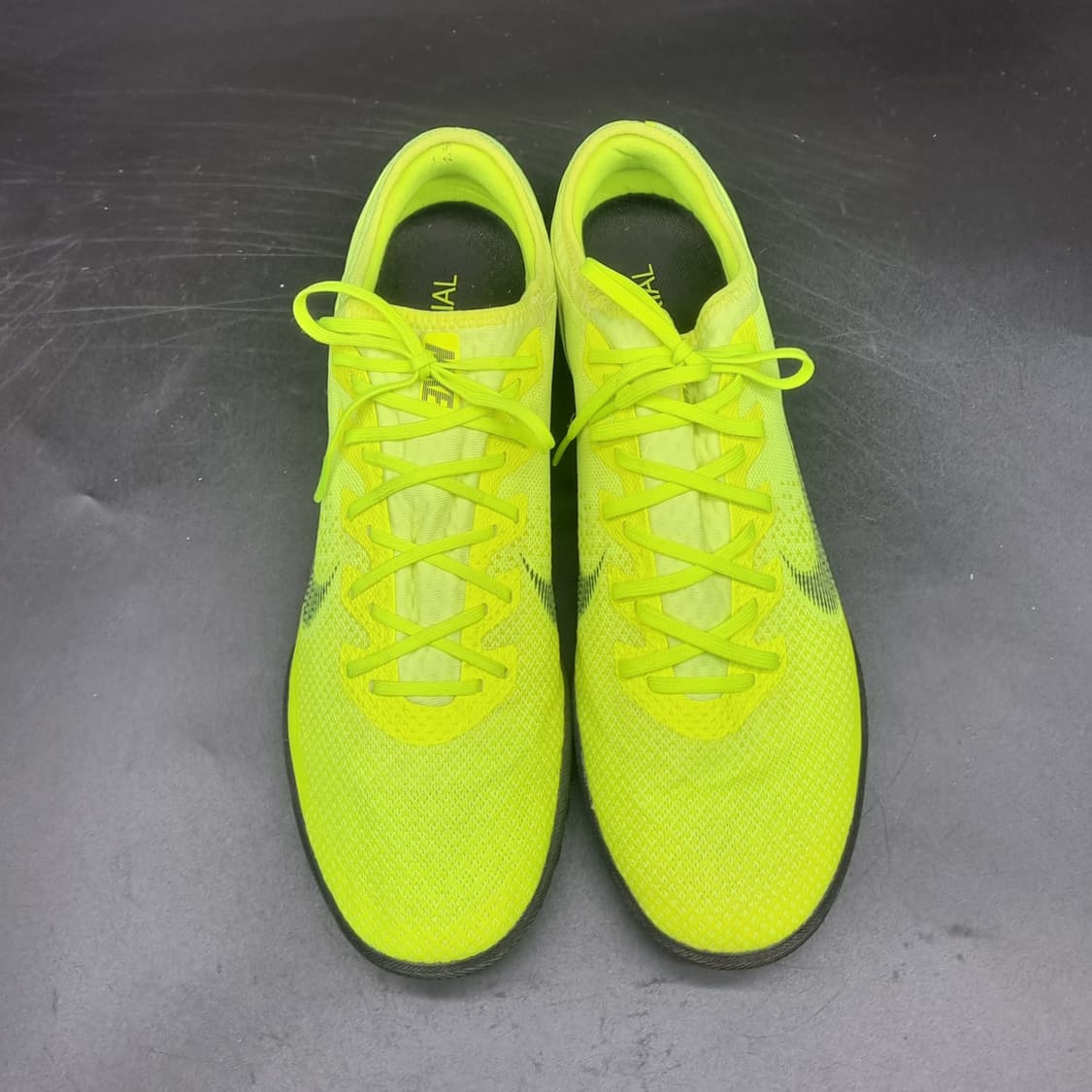 나이키 머큐리얼 베이퍼16 풋살화290 상품이미지2