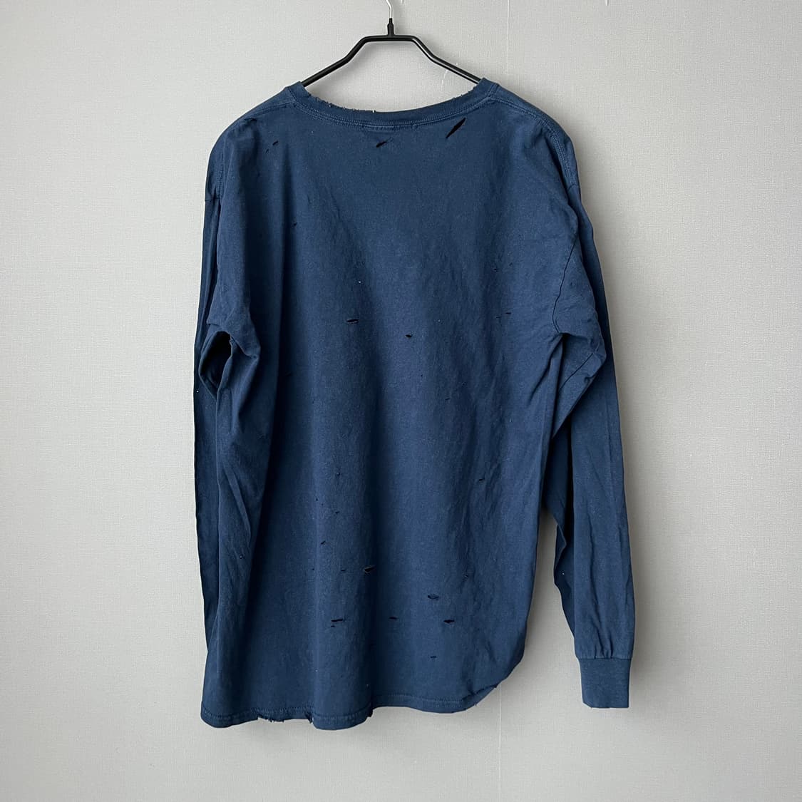 소프트 오피스 네이미 롱슬리브 디스트레스드 티셔츠 상품이미지2