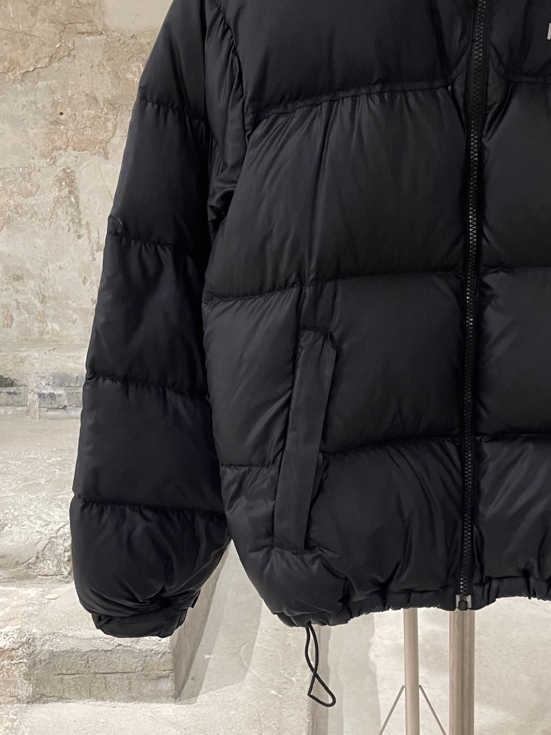 노스페이스 블랙 눕시 700 푸퍼 상품이미지4