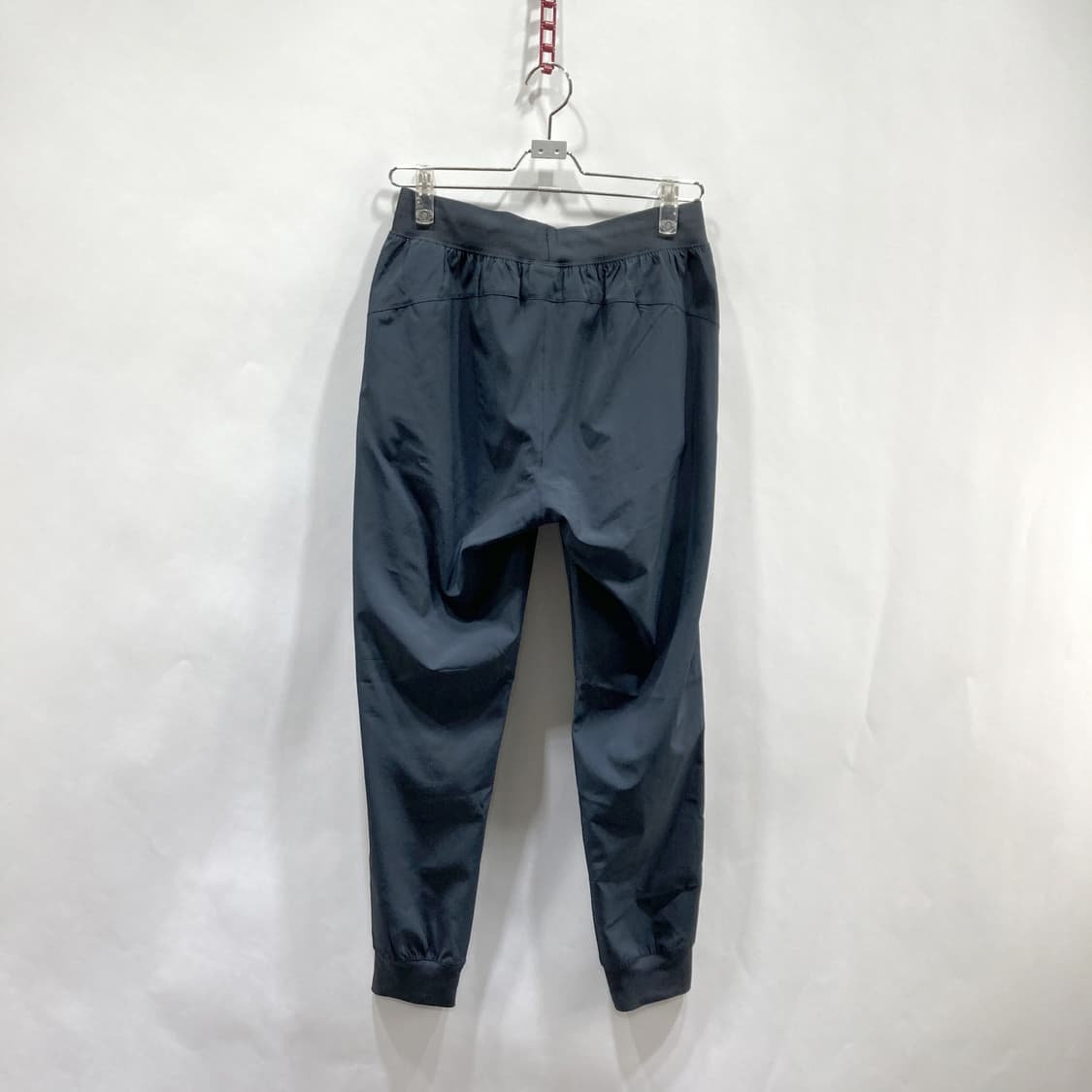 언더아머 2024 여성 하이라이즈우븐팬츠 L  상품이미지3