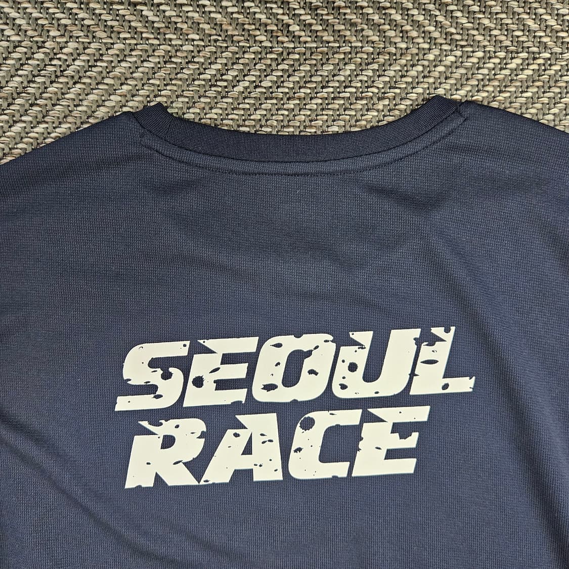 데상트 기능성 런닝 반팔티 남자100 상품이미지5