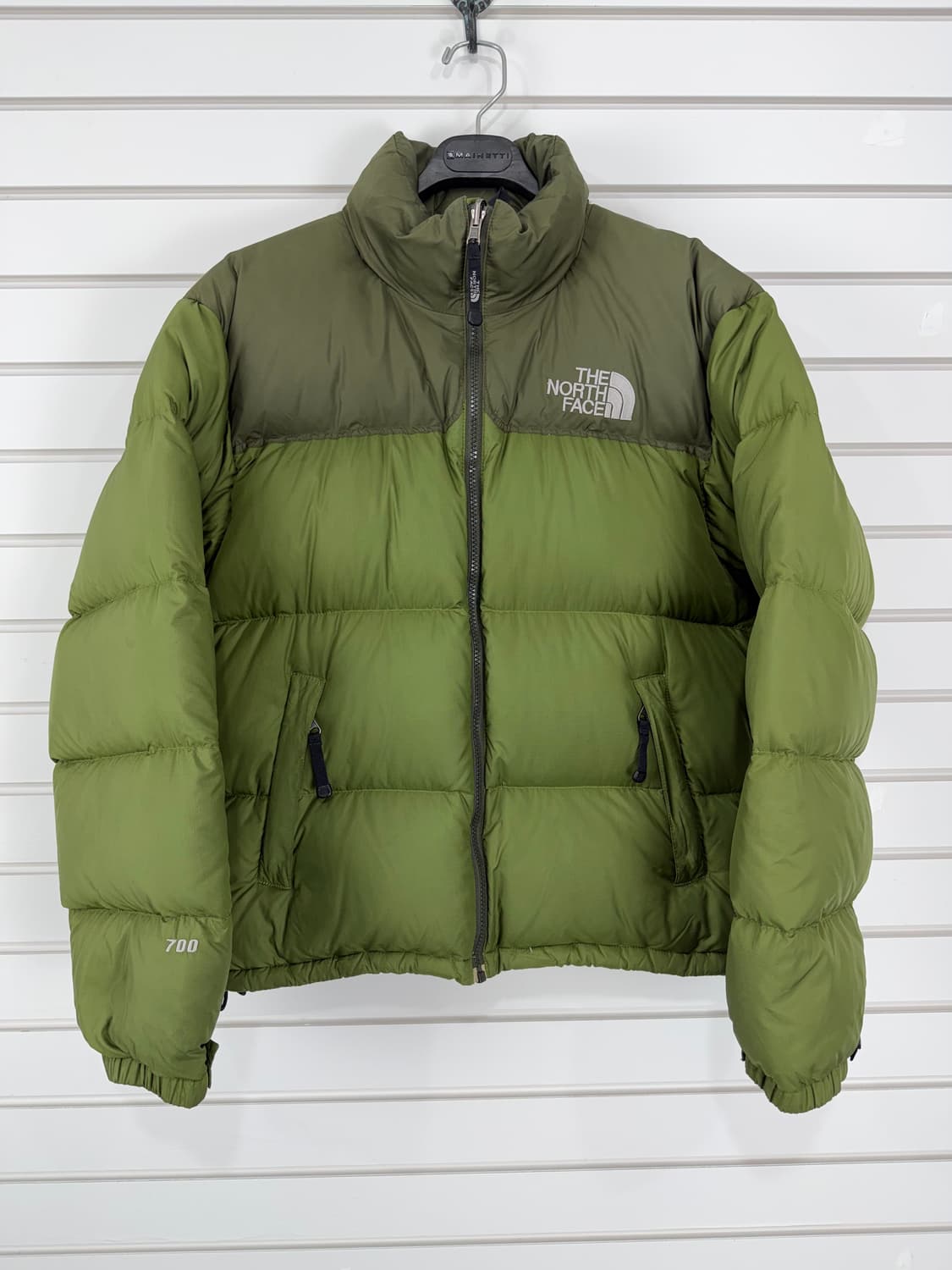 The North Face 눕시 700 일본판 back 센터 로고 상품이미지1