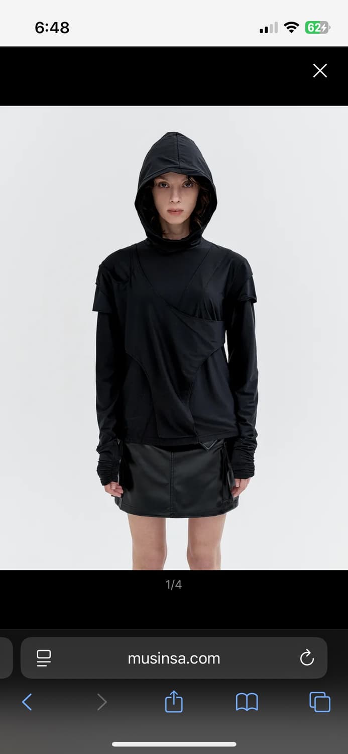 CUFFS SHIRRING LAYERED HOODED TOP 상품이미지1