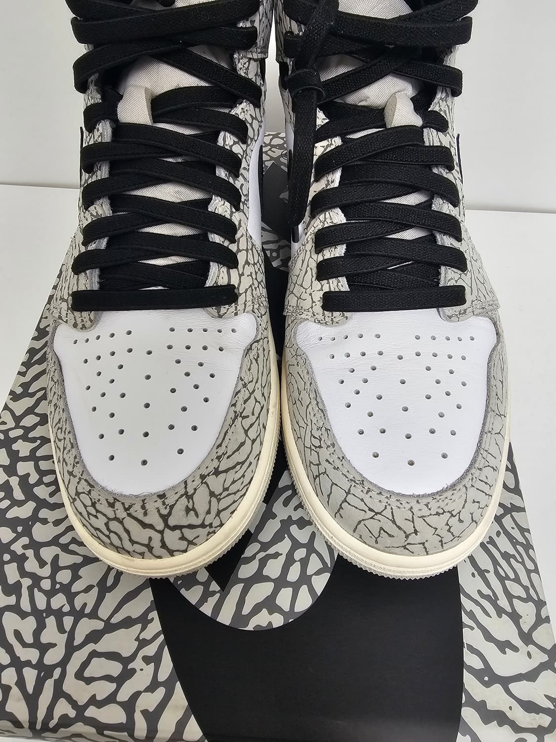 새상품급 조던 1 레트로 하이 OG 화이트 시멘트 상품이미지4