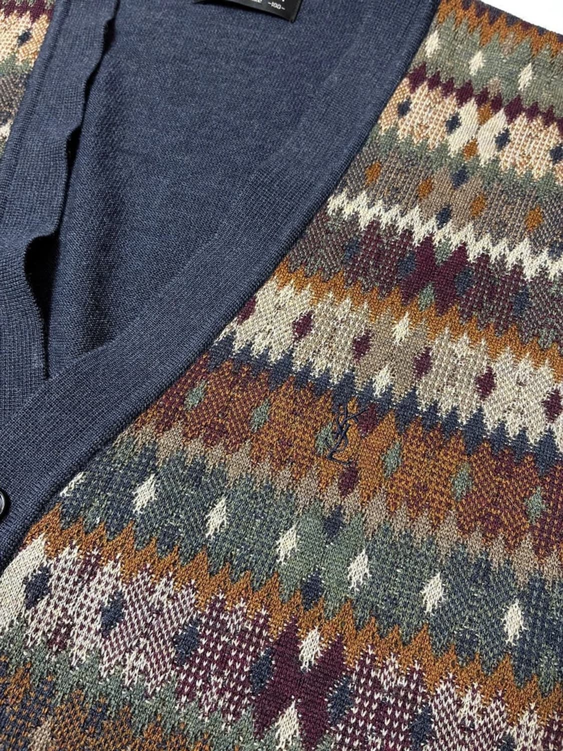 입생로랑 YSL 에스닉 패턴 브이넥 울 니트 가디건 PN8793 상품이미지4