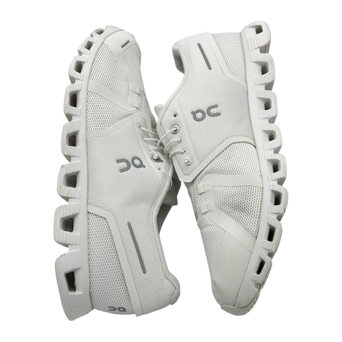 300 온 러닝 클라우드5 화이트 상품이미지2