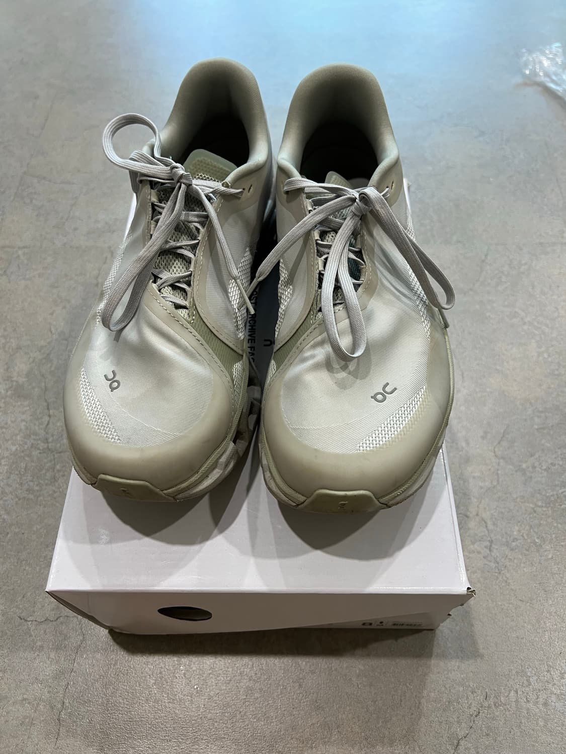 파프 온러닝 클라우드몬스터2 문더스트 260판매 상품이미지1