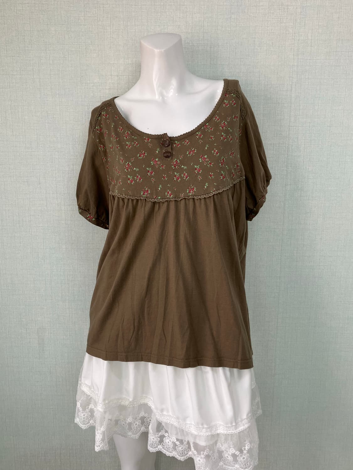 brown lace puff rose half t-shirt 상품이미지3