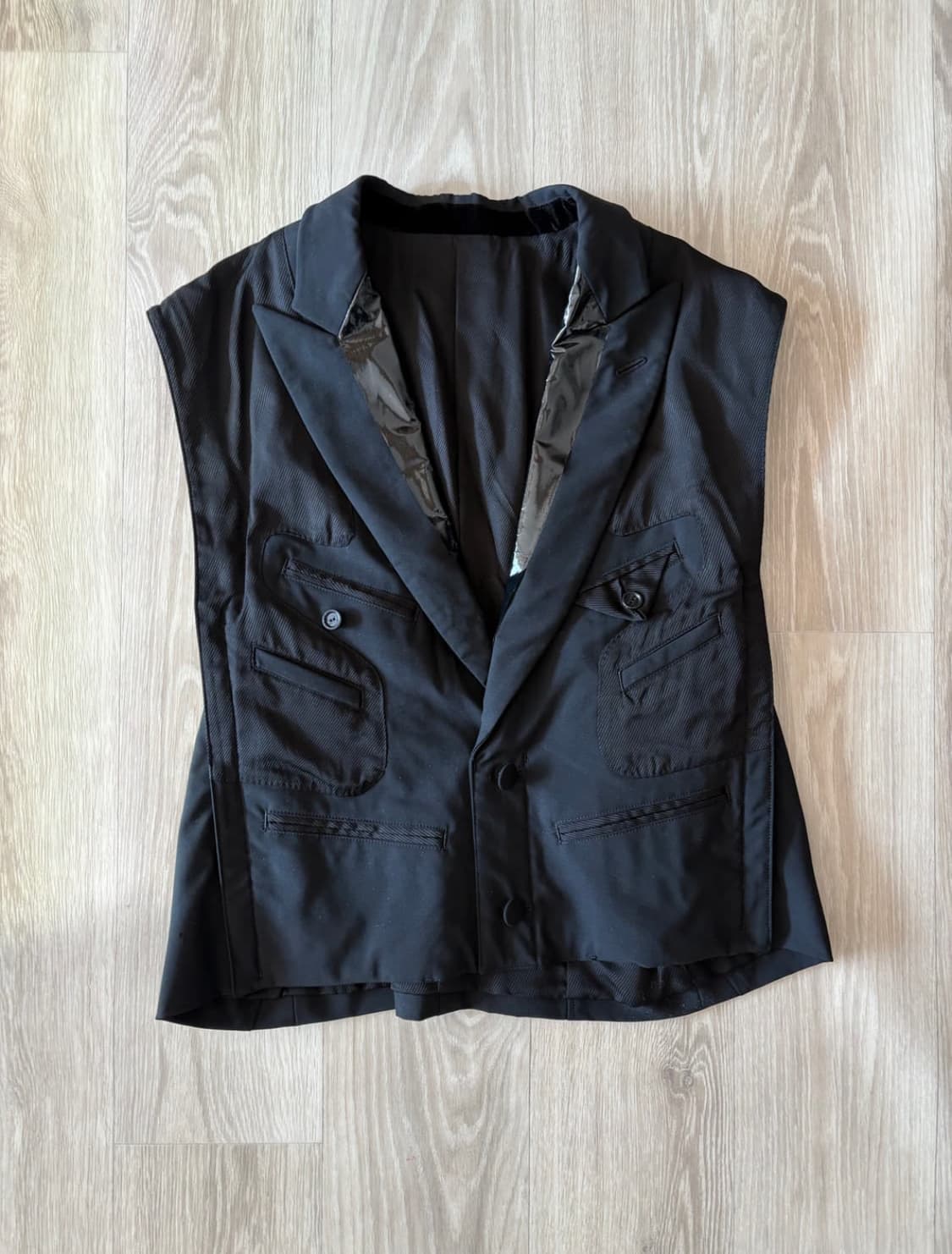 솔로이스트 20ss 베스트 구합니다. 제발요~~ 상품이미지1