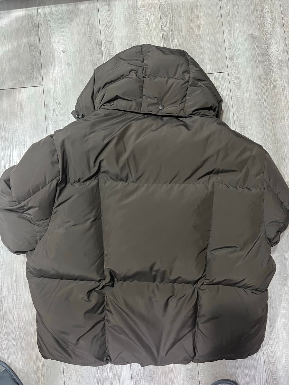 벨리에 크로스라인 구스 다운 딥브라운 (105) 상태 최상 상품이미지2