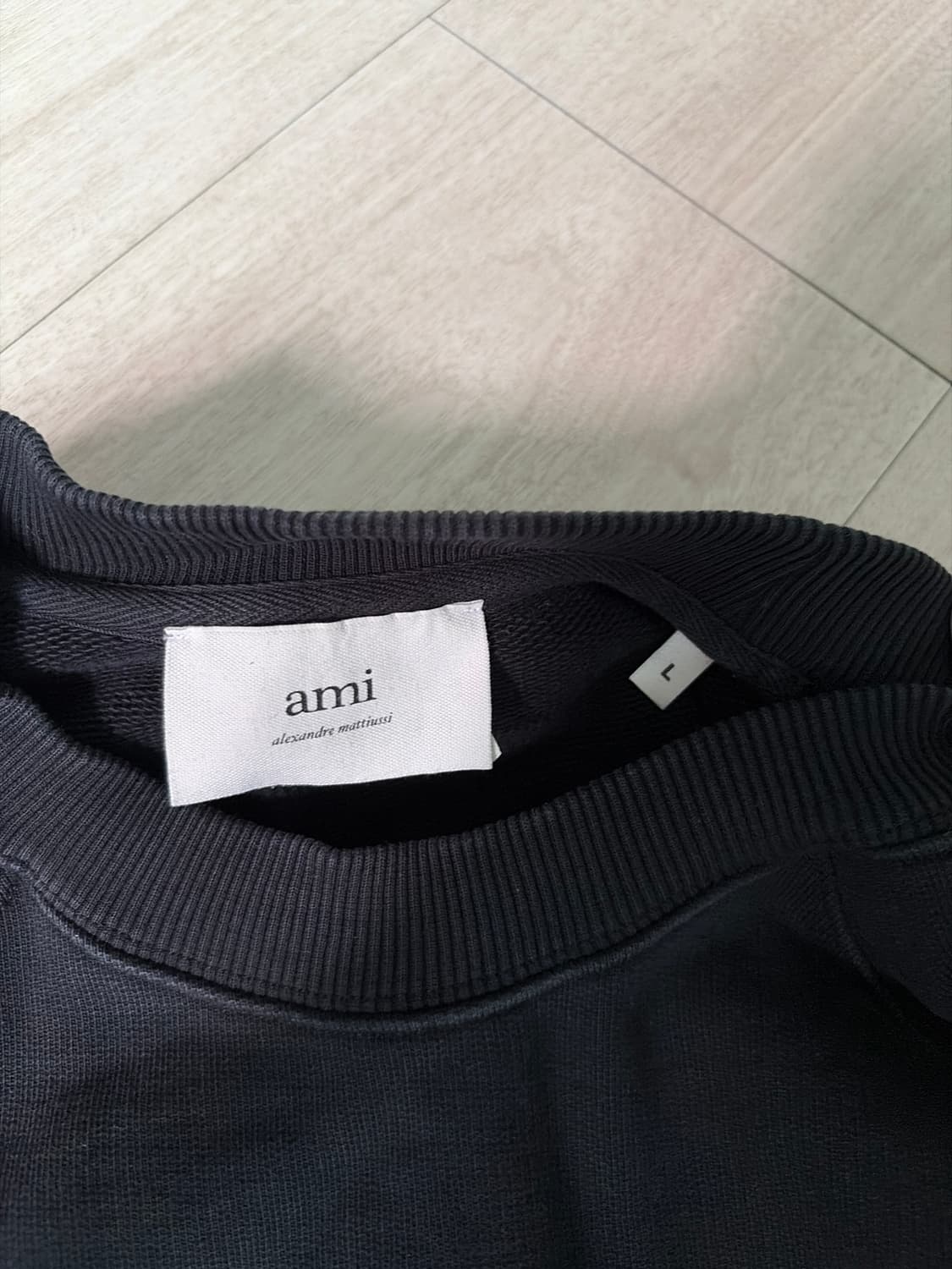 아미 파리 프랑스 스웨트셔츠 블랙 상품이미지2