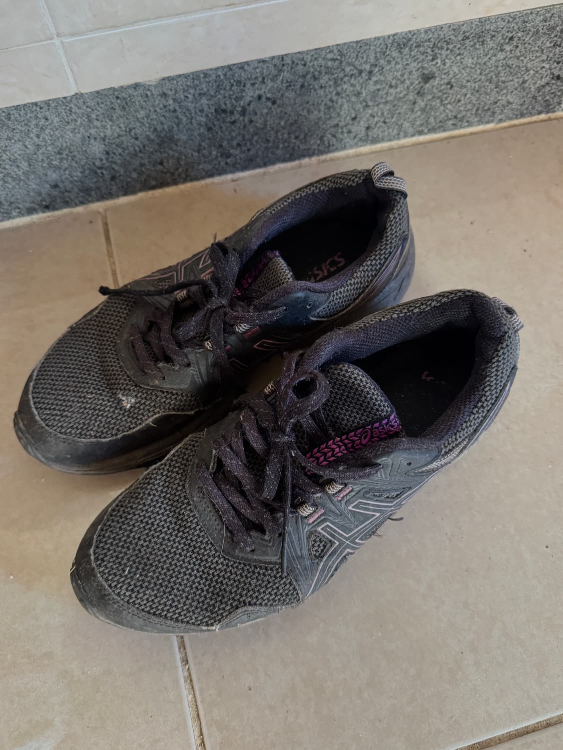 아식스 운동화 250 상품이미지1