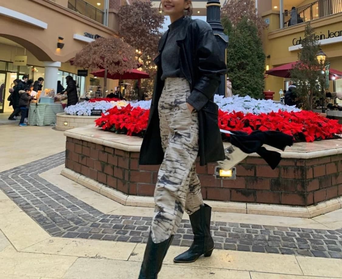 H&M 데님 하이라이즈 테이퍼드 진 상품이미지2