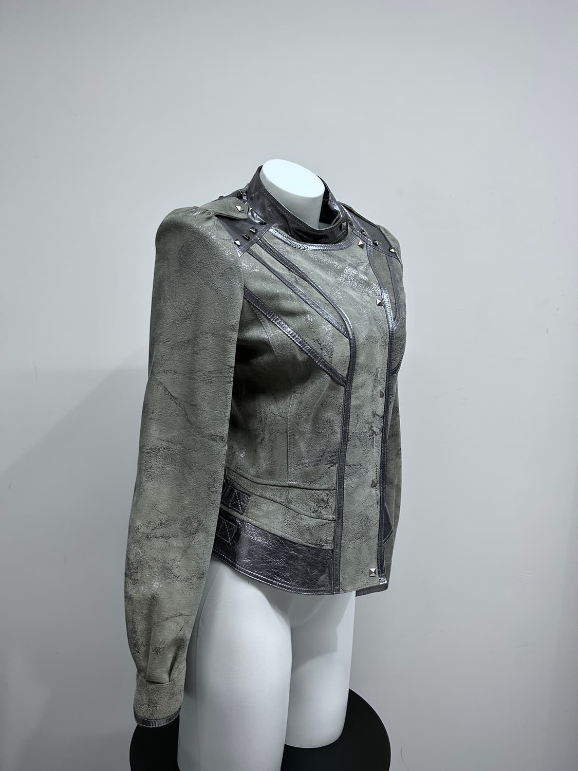 실버 글리터 사선 스터드 자켓 상품이미지5