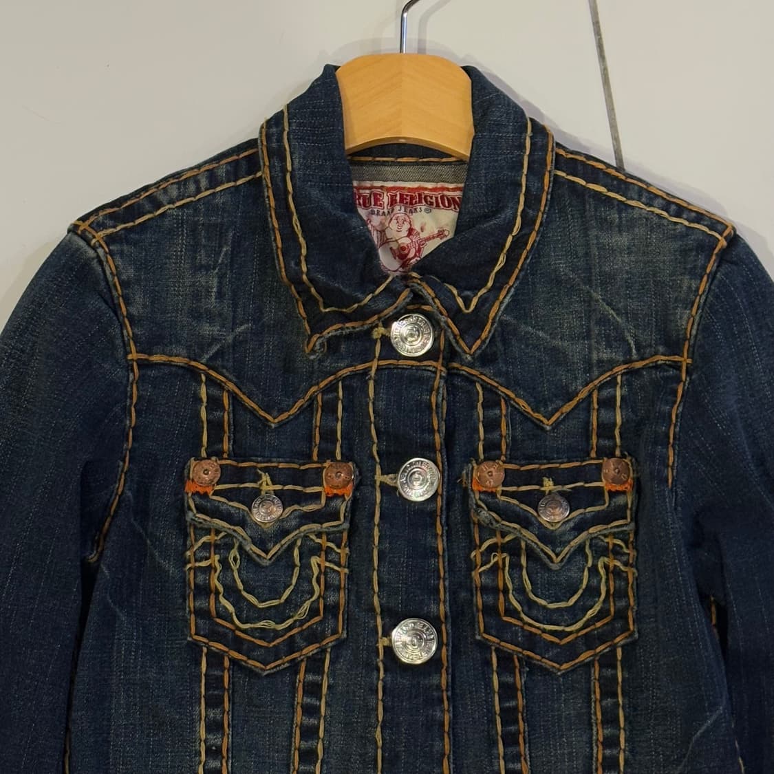 트루릴리젼 시그니쳐 데님 트러커 우먼스 자켓 상품이미지2