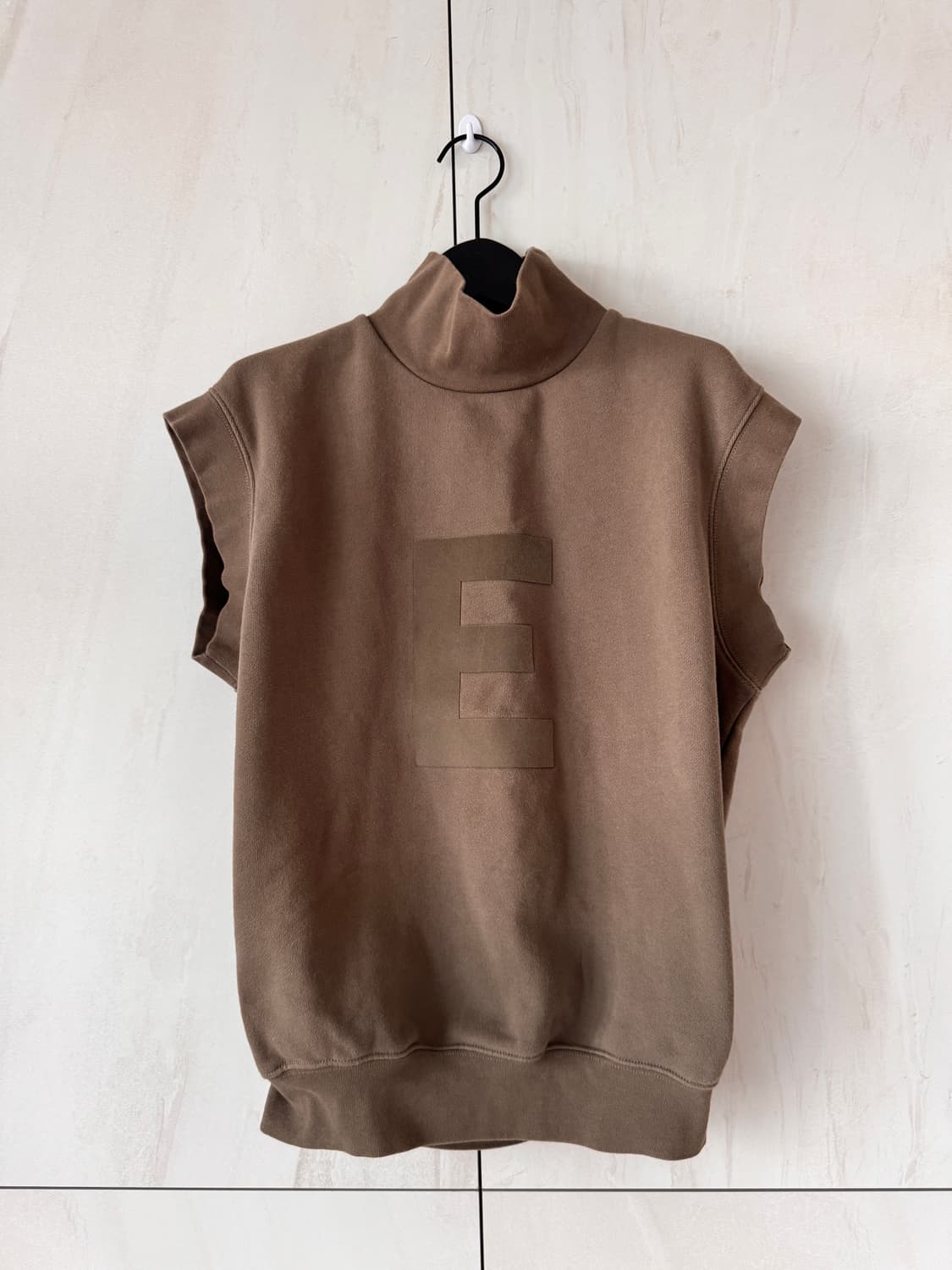 새상품 피어오브갓 ESSENTIALS터틀넥 민소매 티셔츠 XXS(44,5 상품이미지4