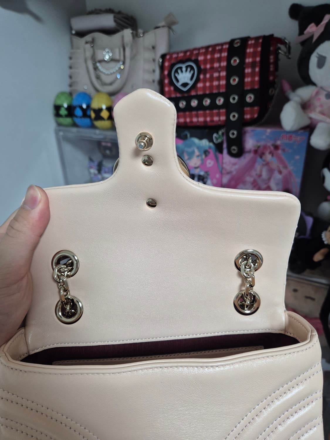 구찌 GG 마몽 스몰 숄더백 소프트 핑크 컬러입니다.
(모델번호 8372 상품이미지3