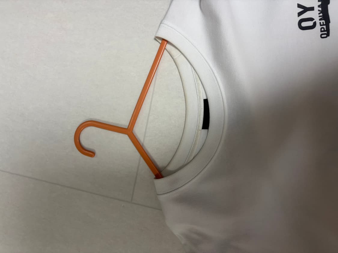OY 롱슬리브 팝니다 상품이미지2