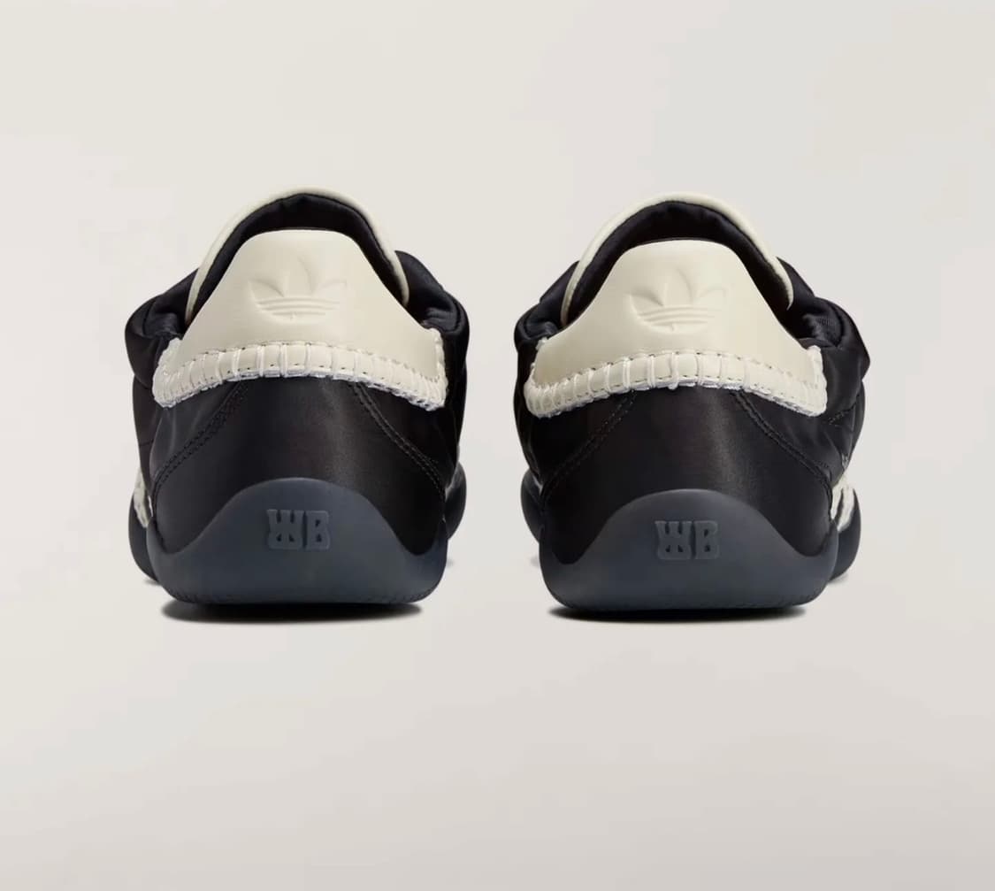 아디다스 웨일즈보너 카린타 로 새틴 슈즈 코어블랙 IH7259 상품이미지4