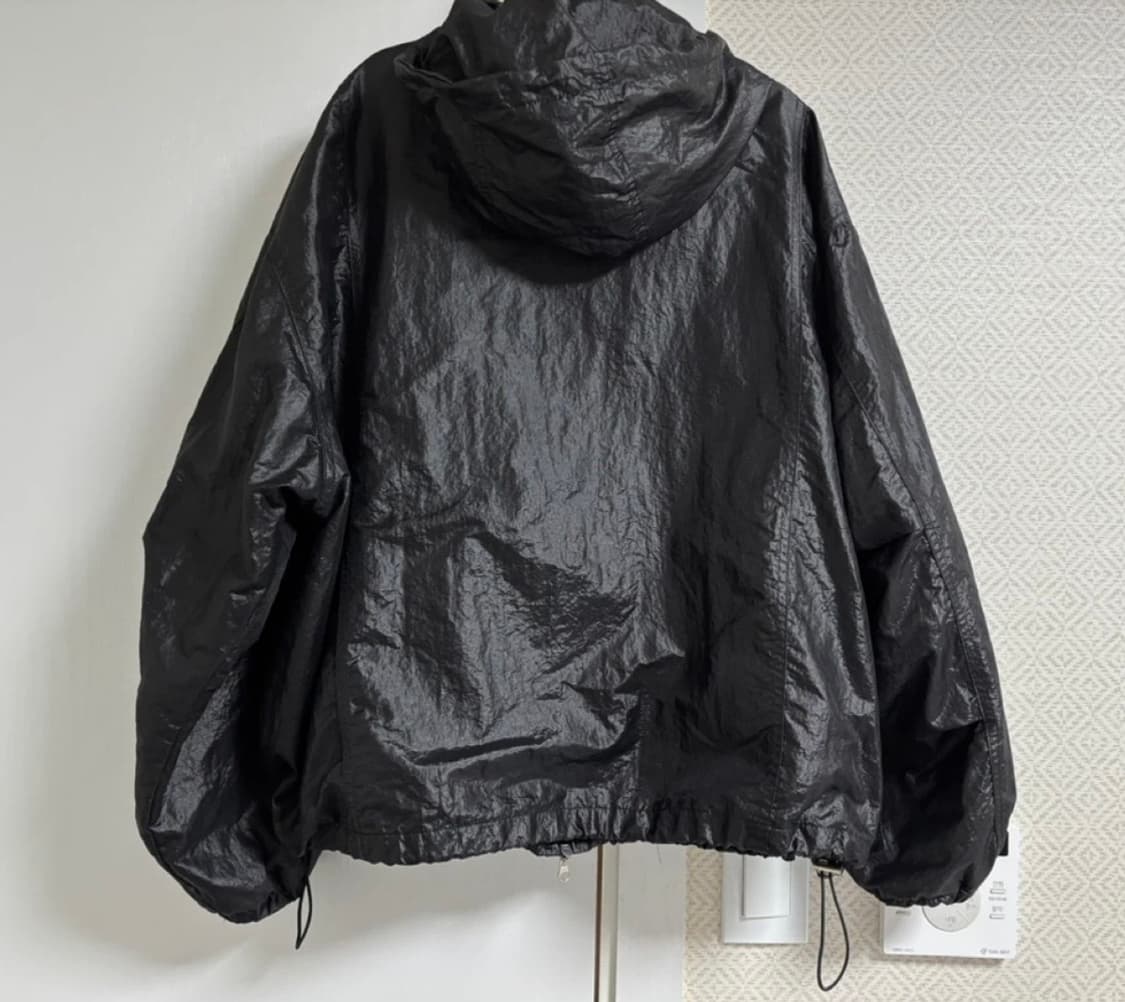 무드인사이드 글로시 스티치 후드 바람막이 상품이미지2