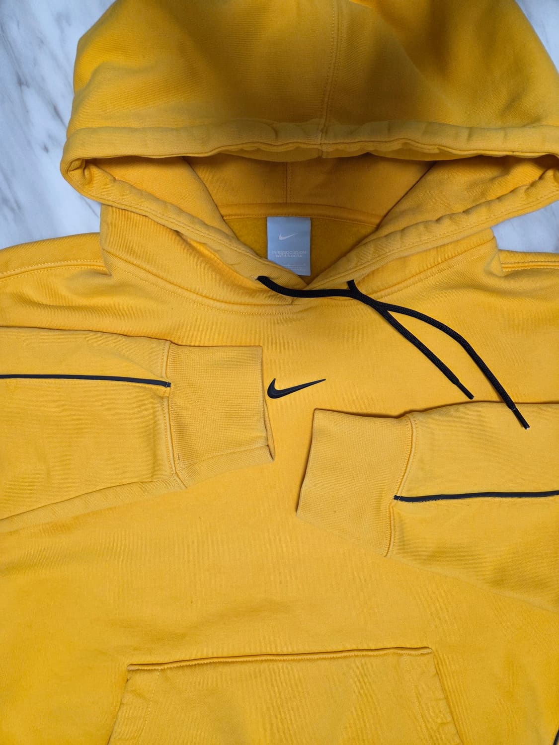 나이키 드레이크 녹타 유니버시티 골드 후드티 상품이미지6