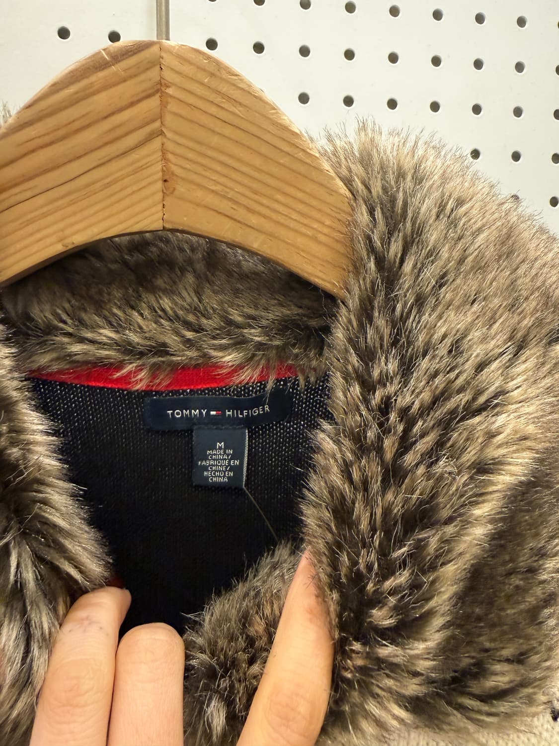 타미힐피거 패턴 퍼 니트 집업 U1331 상품이미지5