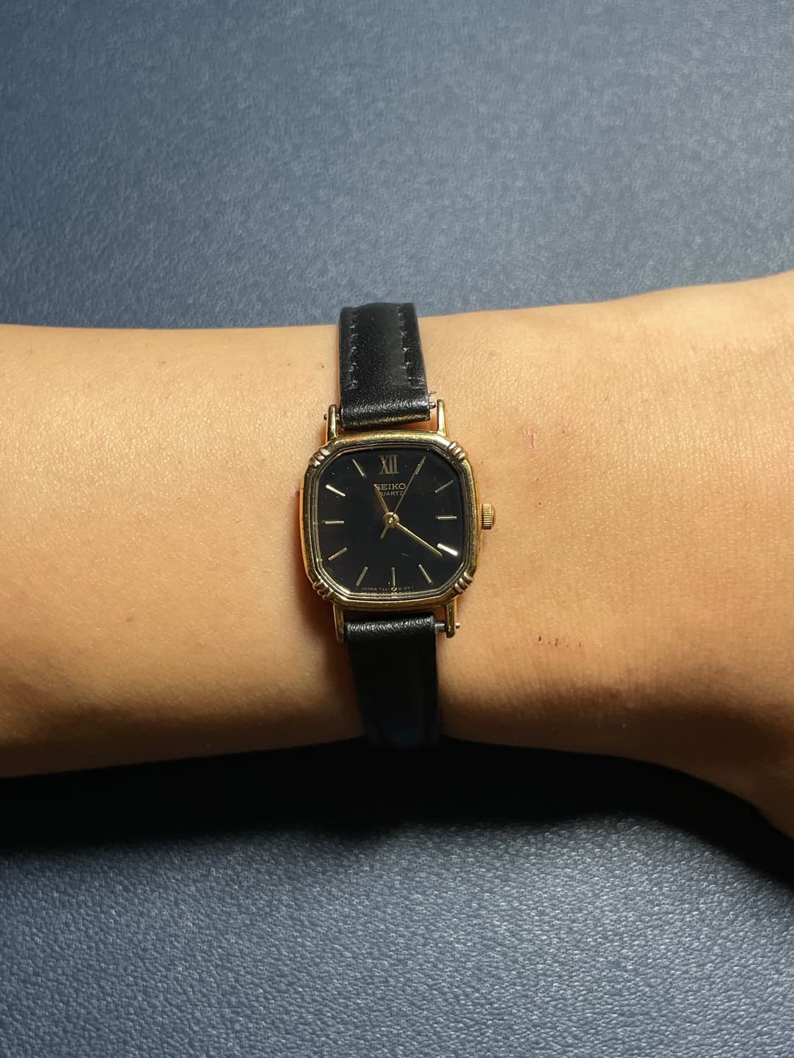 빈티지 세이코 쿼츠 레더 시계 상품이미지3