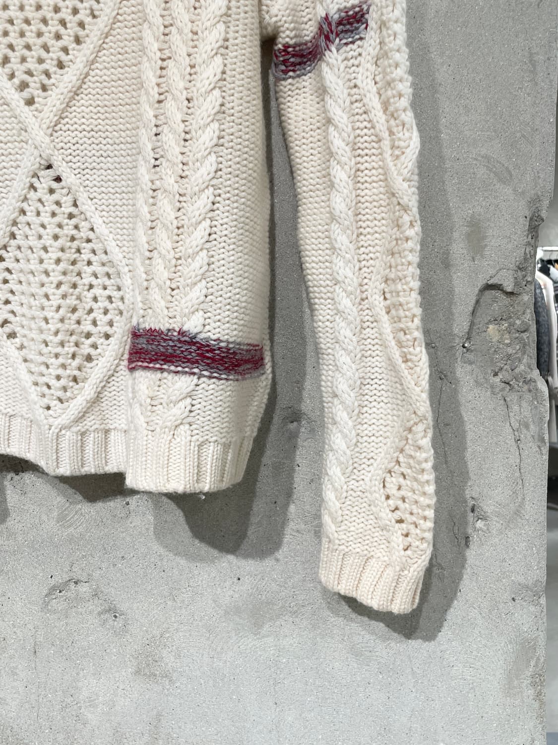 베르니스 아이보리 케이블 스웨터 상품이미지5