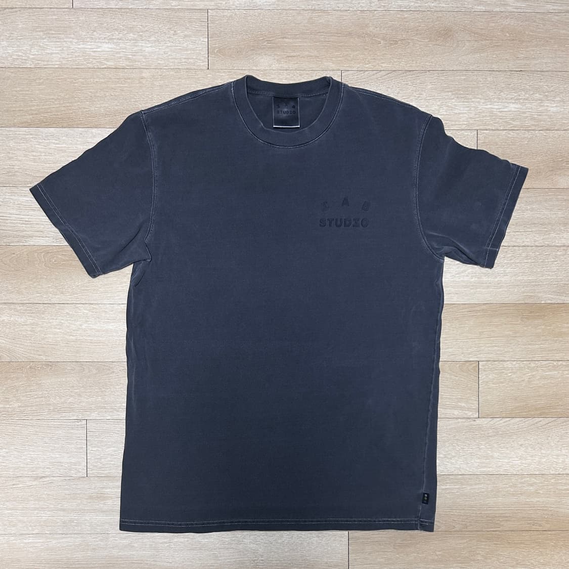 아이앱 스튜디오 피그먼트 티셔츠 블랙 L 상품이미지1