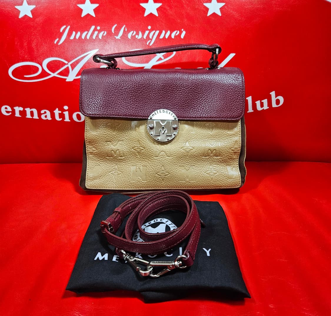 메트로시티 배색 시그니쳐 로고 가죽 토트 크로스백  상품이미지1