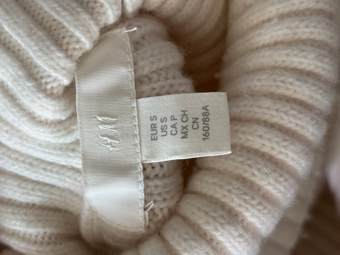 H&M 리브드 터틀넥 스웨터 니트 상품이미지4