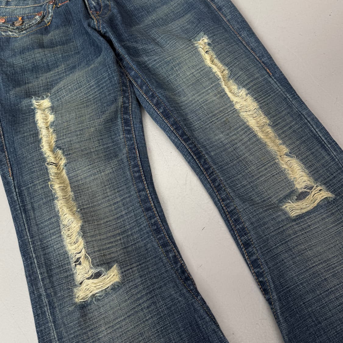 트루릴리전 Y2K 조이 부츠컷 디스트레스드 데님팬츠 상품이미지5