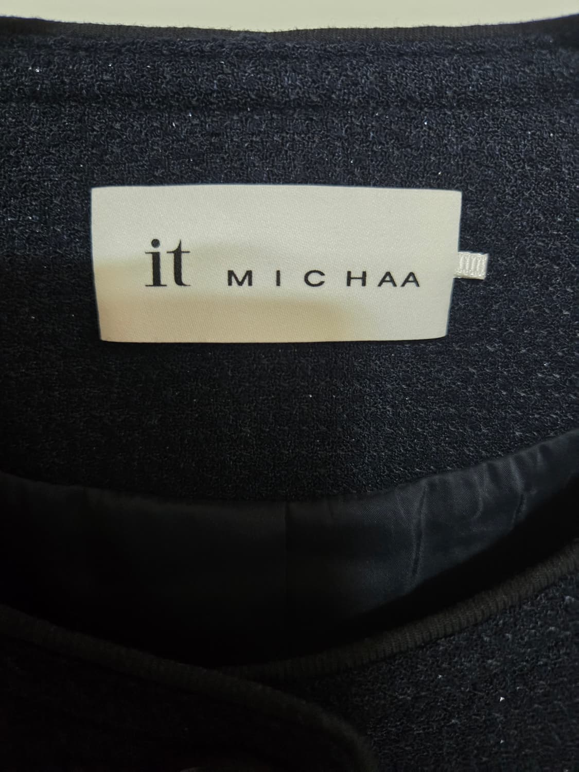 it MICHAA 둥근넥 트위드 자켓 네이비66 거의새제품 상품이미지6