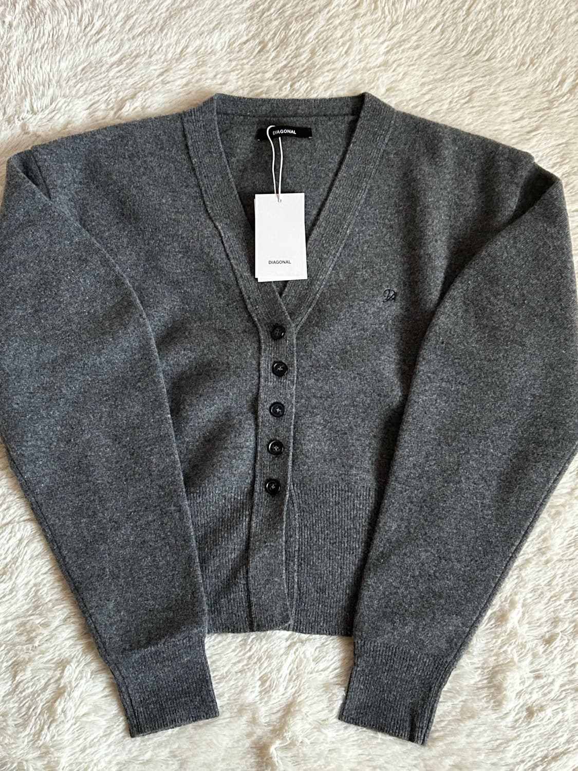 ) 다이애그널 라운드 실루엣 울 가디건 다크 그레이 상품이미지6