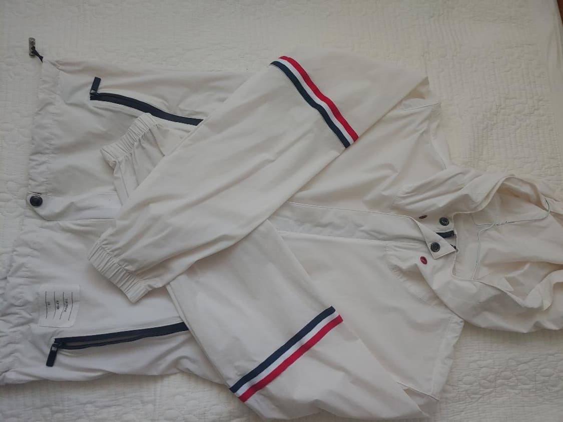 톰브라운 바람막이 판매합니다 2사이즈 상품이미지1