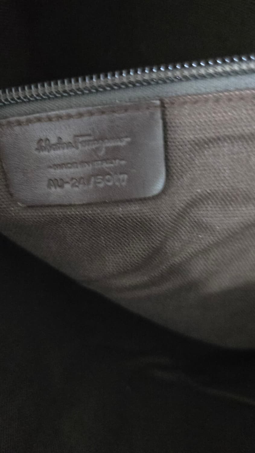 살바토레 페라가모 빈티지 레더 메신저백 상품이미지6