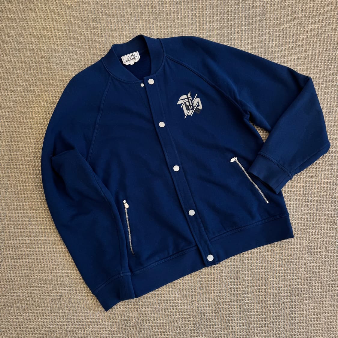 HERMES 에르메스  가죽 장식 바시티 인디고 블루 스타디움 자켓 블루 상품이미지1