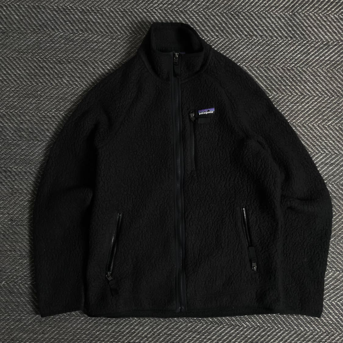 파타고니아 레트로 파일 블랙 플리스 자켓 y 3368 상품이미지2