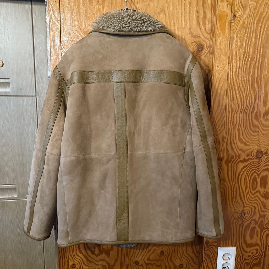 새상품) 르메르 리버서블 시어링 무스탕 자켓 판매 합니다.. 상품이미지9