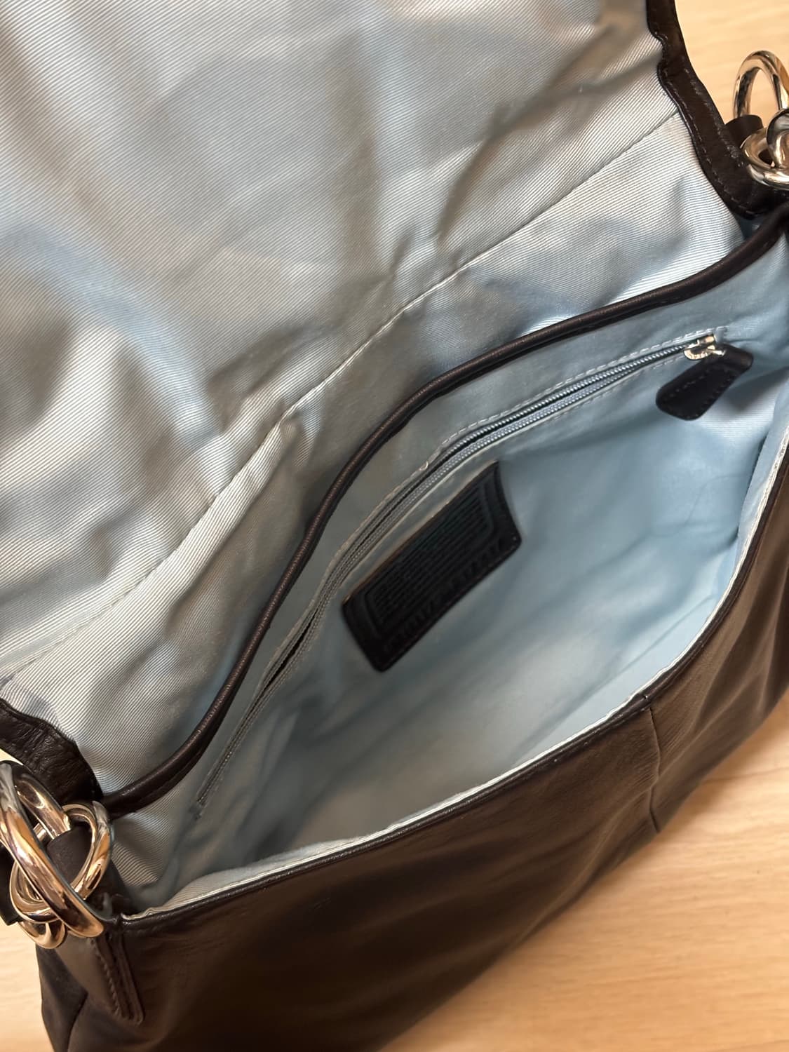 상태굿) 코치 블랙 레더 은장 숄더백 상품이미지7