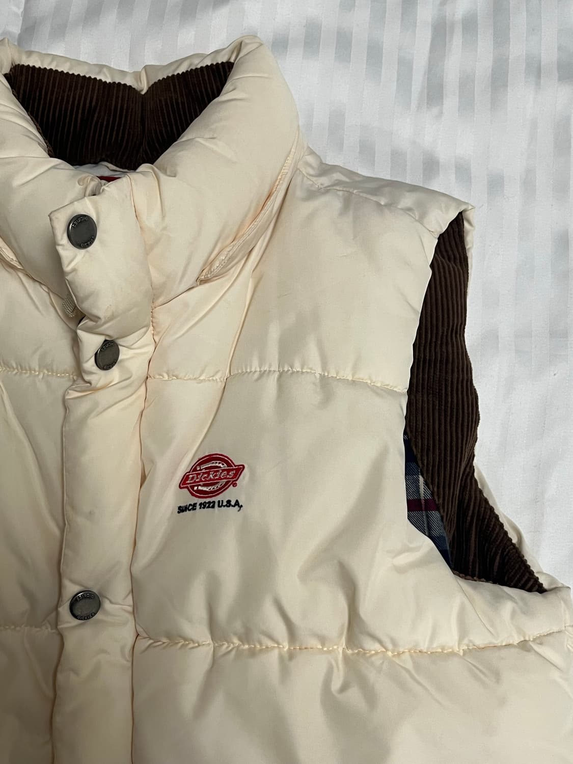 Dickies puffer vest cream ivory 상품이미지3