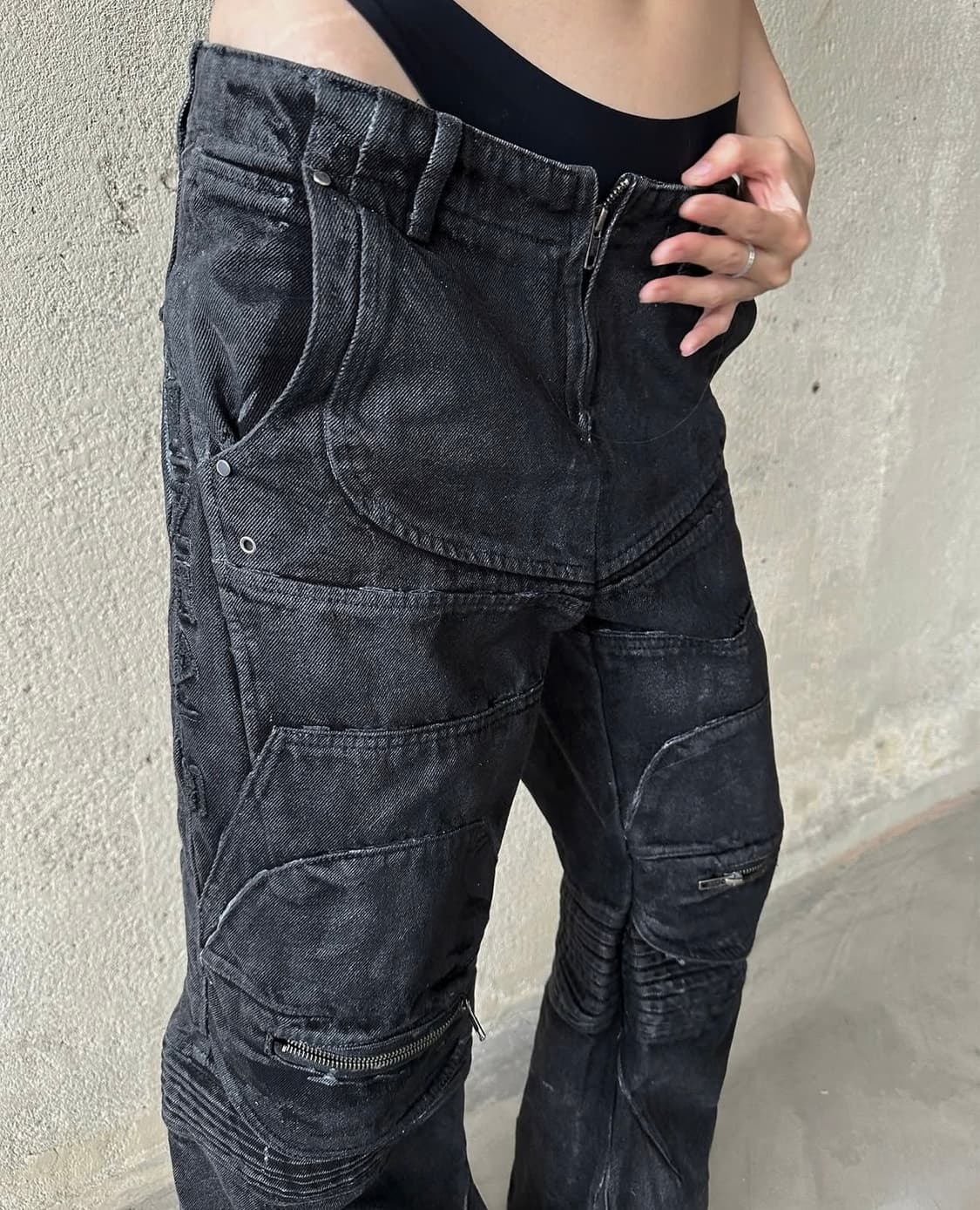 veindals wax luster biker pants 상품이미지4