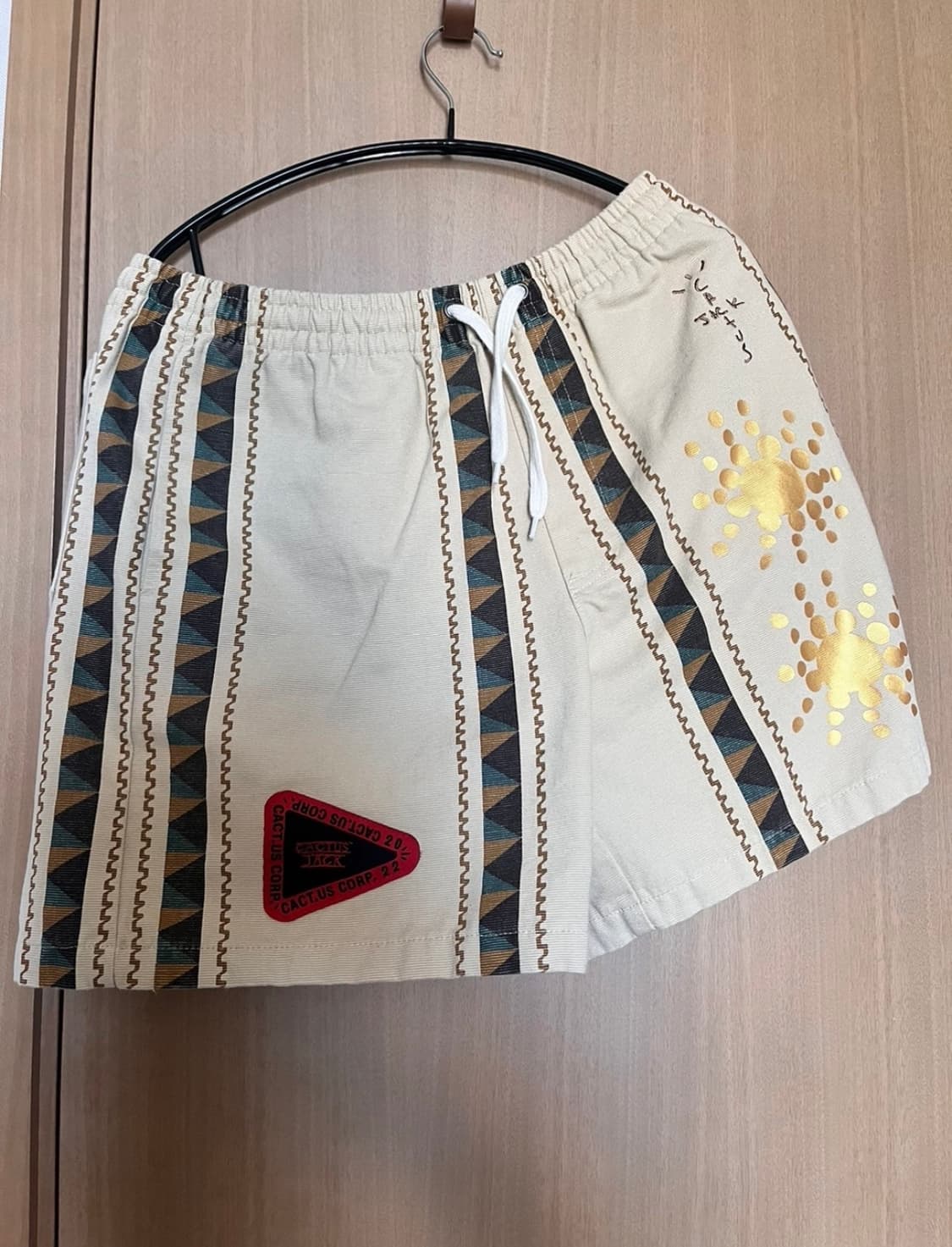 [새상품/M] ss22 트레비스 스캇 팬츠 상품이미지2